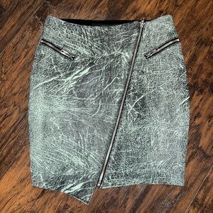 Edgy Asymmetrical Textured Skirt in Green